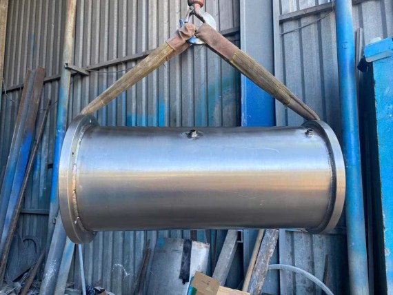 buồng nghiền ngang